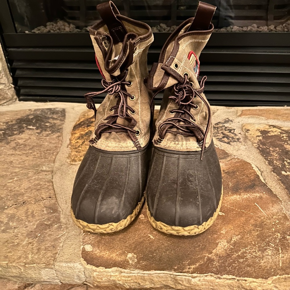 LL beam boots ! Size 13. Worn once. Excellent condition!